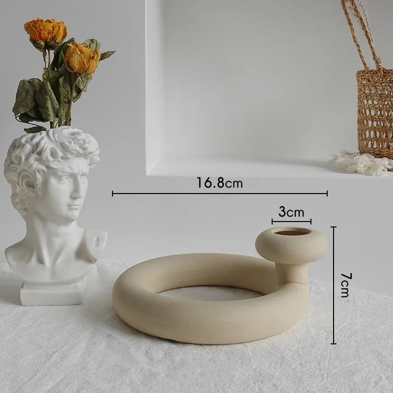 Nordic Ceramic Vase – Textured Dry-Flower Display Ornament