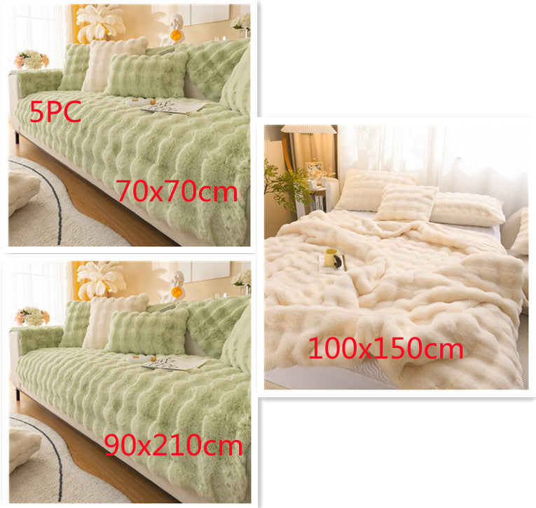 Add a Touch of Elegance with Our Light Luxury Velvet Blanket