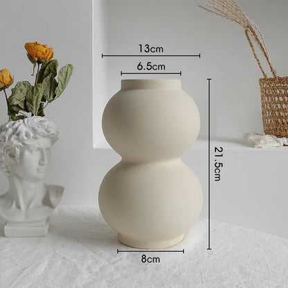 Nordic Ceramic Vase – Textured Dry-Flower Display Ornament