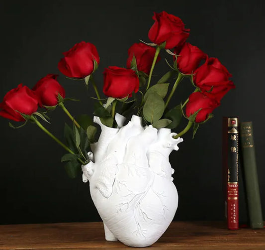 Nordic-Shaped Decorative Vase – Resin/Ceramic Art Sculpture for Desktop & Home Décor
