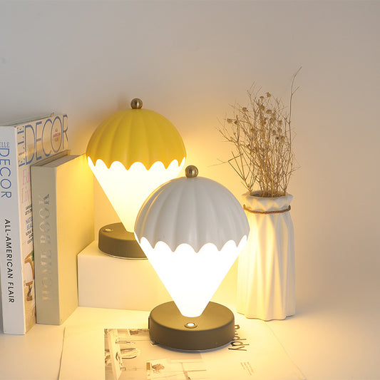 Hot Air Balloon Night Light – Nordic Style Battery-Powered Table Lamp for Bedroom & Bedside Decor
