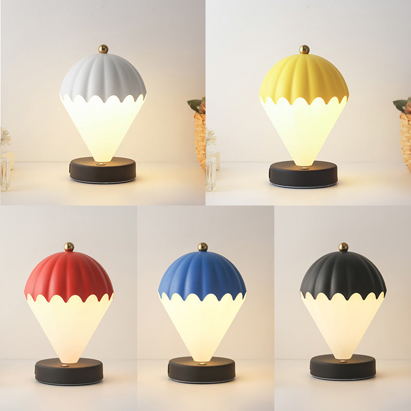 Hot Air Balloon Night Light – Nordic Style Battery-Powered Table Lamp for Bedroom & Bedside Decor