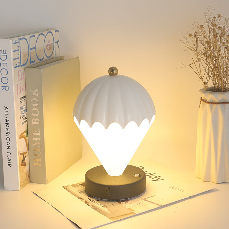 Hot Air Balloon Night Light – Nordic Style Battery-Powered Table Lamp for Bedroom & Bedside Decor