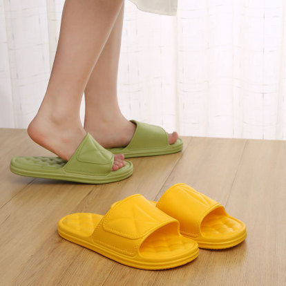 Plaid Summer Bathroom Slippers for Women – Breathable Checkered Slip‑Ons