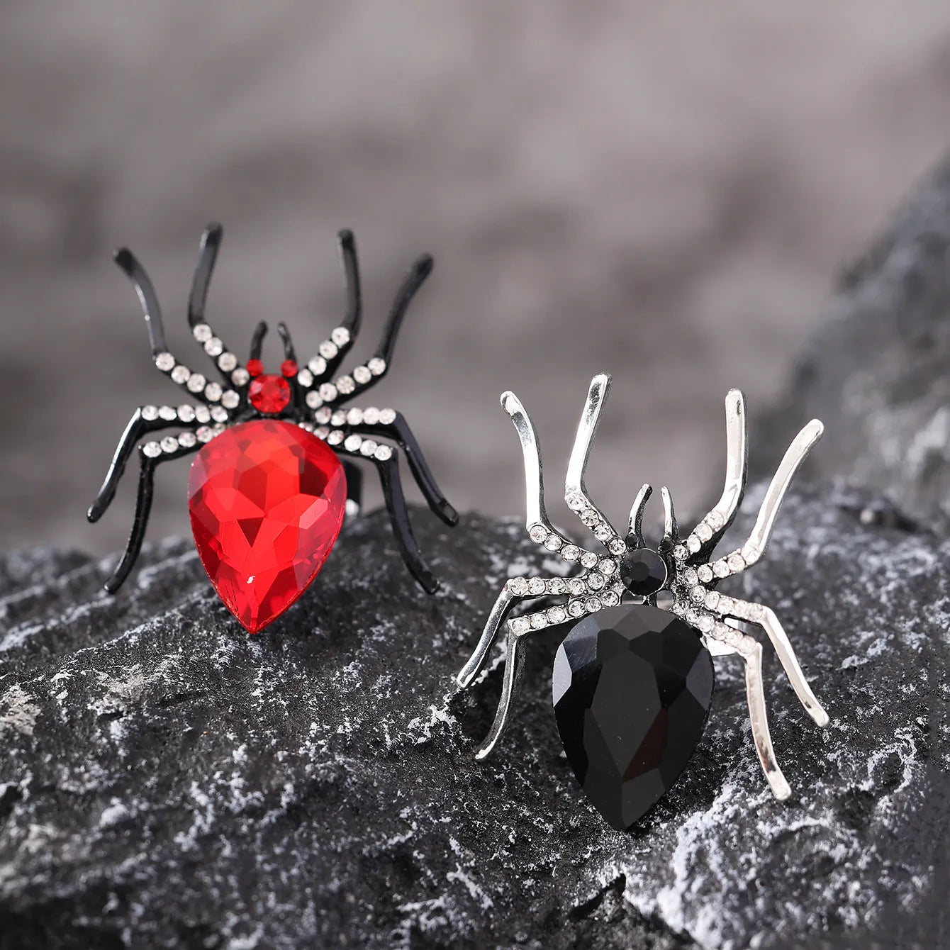 Halloween Spider Ring with Rhinestone – Adjustable Open Band for Women